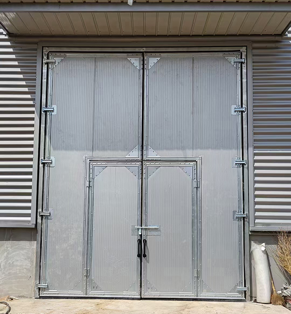 东城街道工业平开门