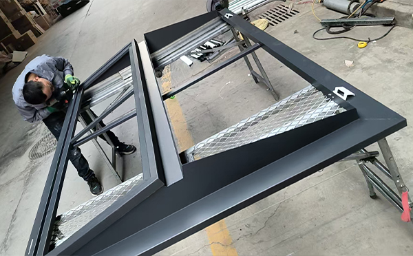 东城街道排烟窗