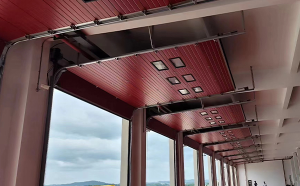 东城街道工业翻板门