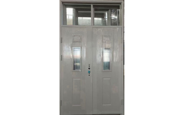 东城街道学校教室门