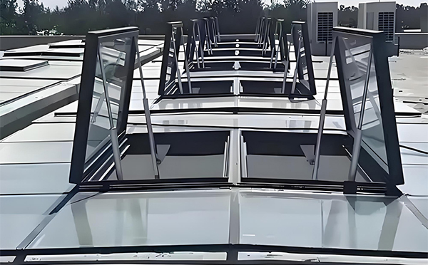 东城街道兰州东城街道排烟窗选型安装与维护实用指南